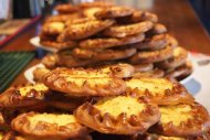 Калитки - традиционные карельские пироги с пшеном, картофелем и рисом. Фото: Валерий Поташов